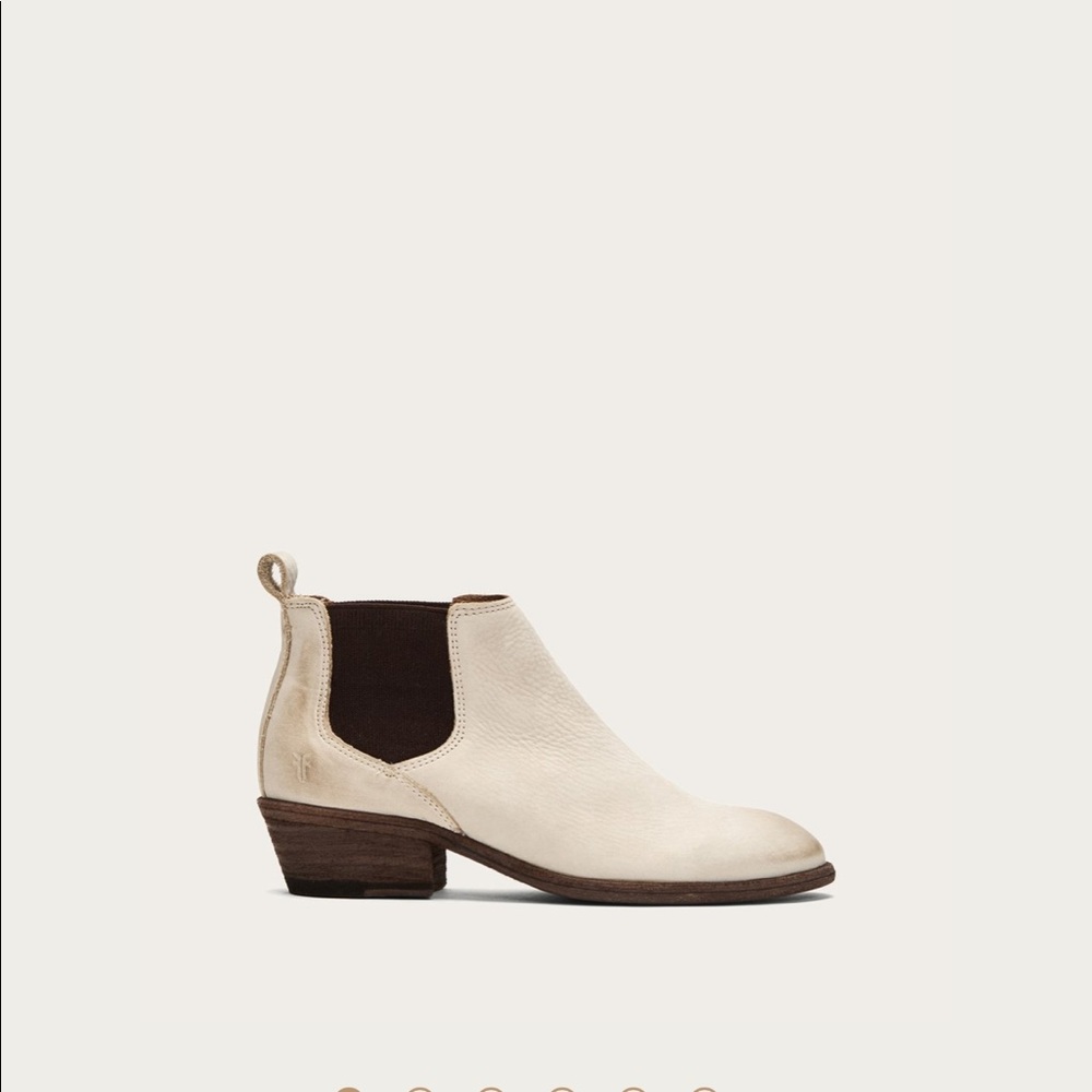 Carson Chelsea Frye Boots